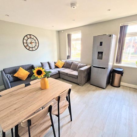 Central Reading Modern 3Br Flat - Walk To Station And High Street Εξωτερικό φωτογραφία