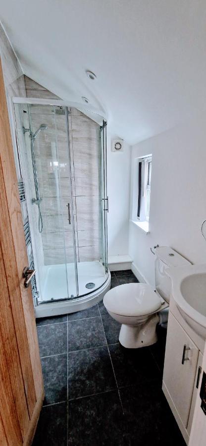 Central Reading Modern 3Br Flat - Walk To Station And High Street Εξωτερικό φωτογραφία